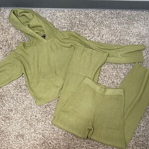 PrettyLittleThing Olive Knit Sweater & Pant Set
